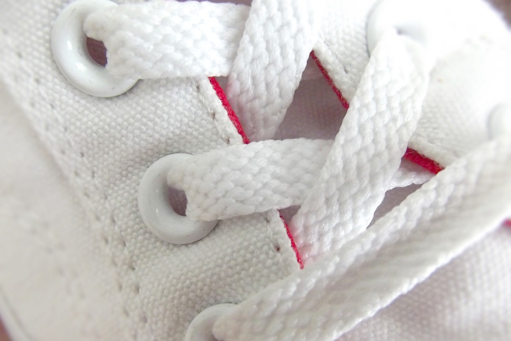 Cleaning White Sneakers on Sale - www.llanesclinica.com 1694275813